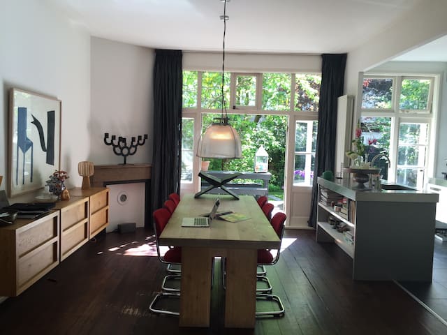 Stylish house with big sunny garden, near Zuid As. gallery image 2