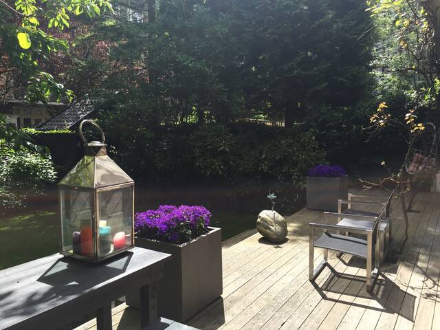 Stylish house with big sunny garden, near Zuid As. gallery image 5