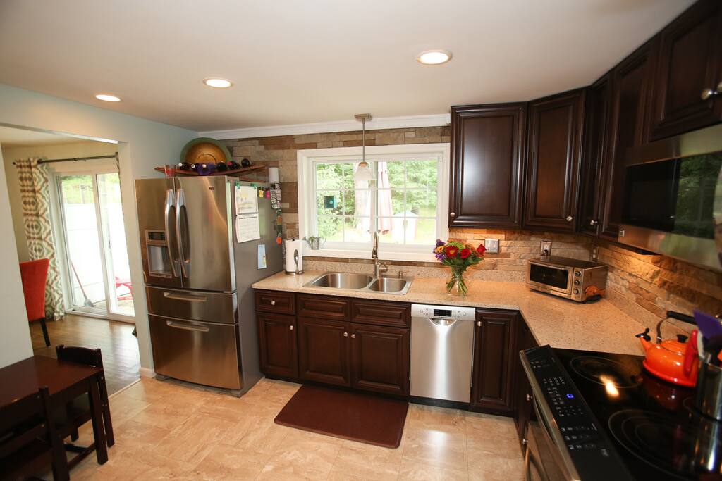 Fully equipped kitchen