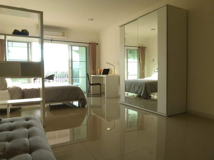 Шкаф с огледало