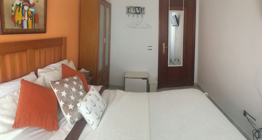 En la costa del sol, Fuengirola center spain