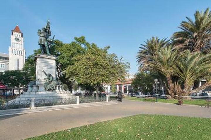 NEW! Modern apartment with LIFT/AC in Lisbon gallery image 4