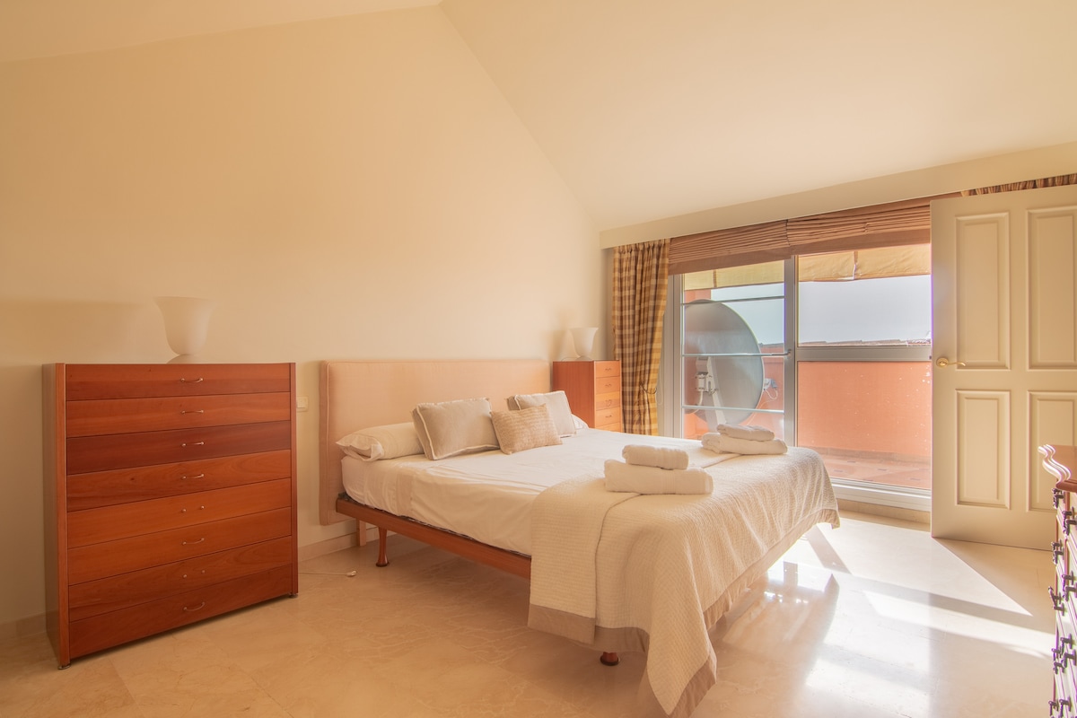 غرفة النوم 1