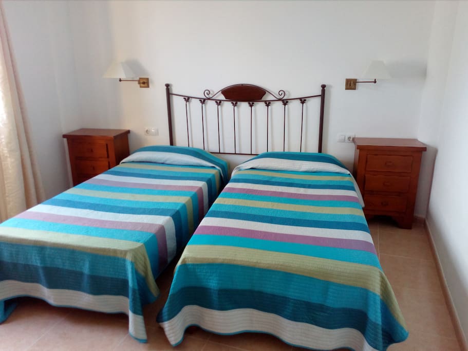 Bedroom 2 with single Beds