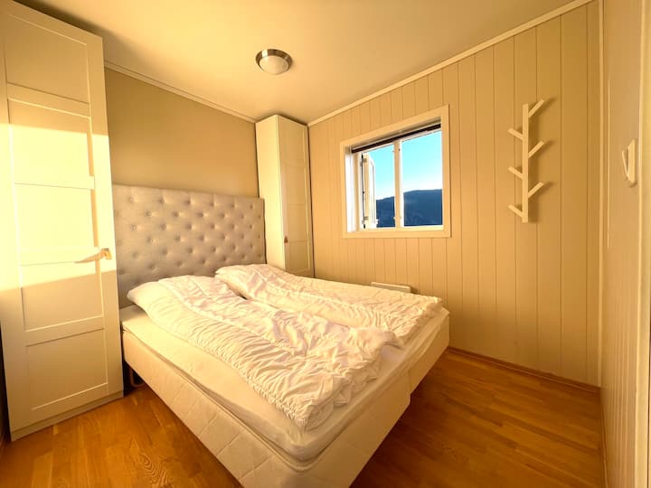 Spálňa 1 s manželskou posteľou 150*200