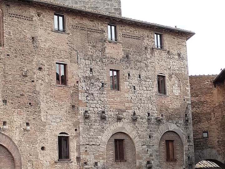 Appartamento In Pieno Centro - San Gimignano