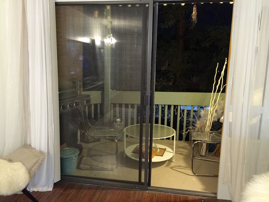 Spacious balcony over looking front waterfall entrance & greenery,quiet &peaceful area. plenty of parking everywhere