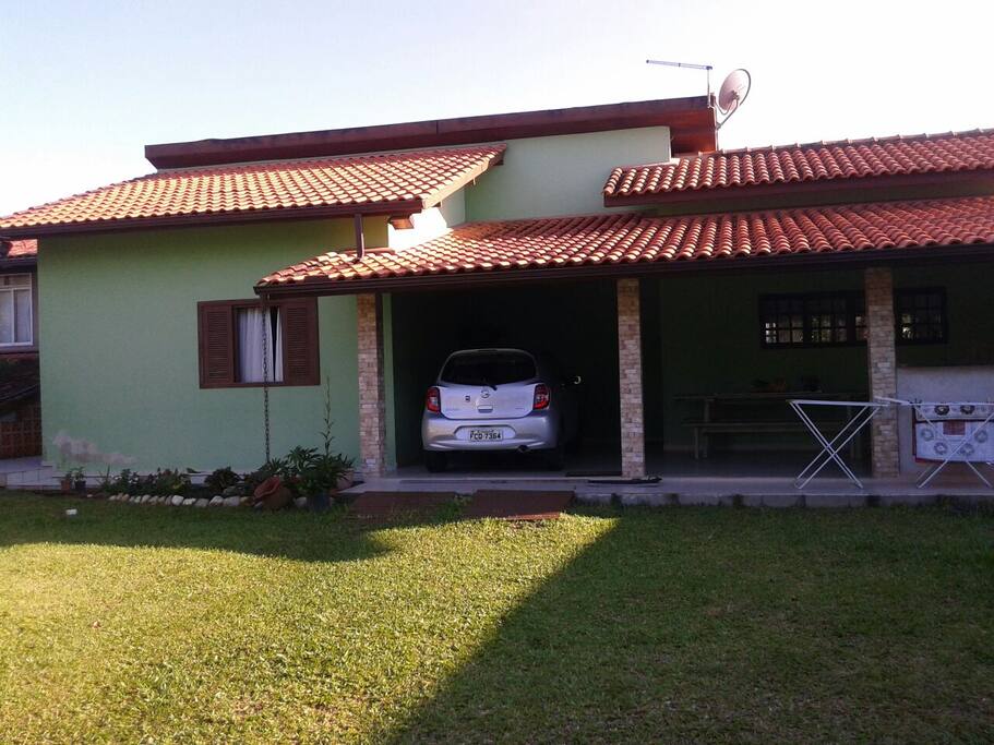 Vista da fachada da casa