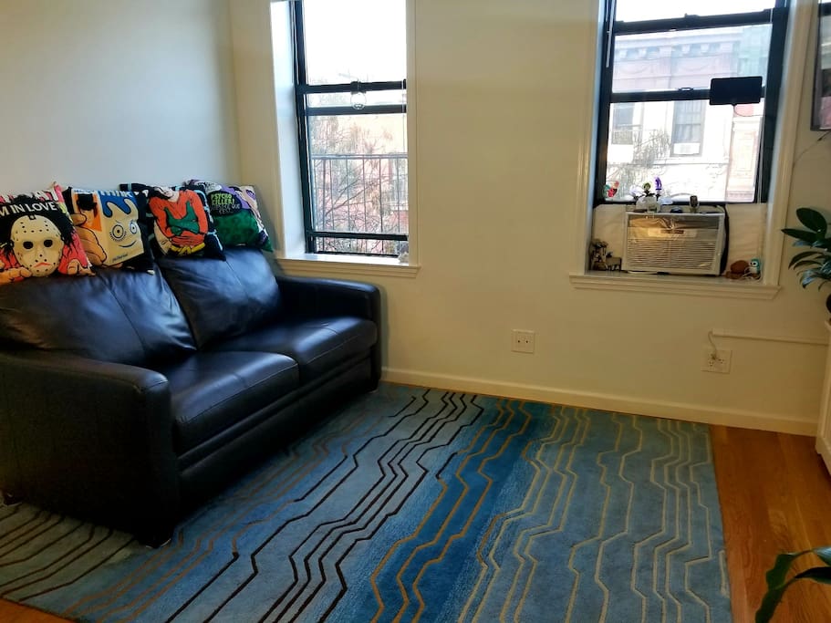 Bedroom 2/2; Full size couch (closed) Air Conditioner, 36" 4K UHD Samsung Smart Tv (Hulu Amazon, Netflix), blu ray/DVD player