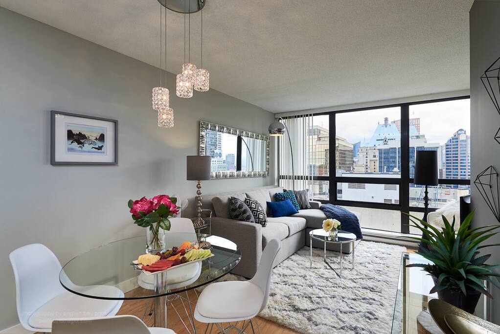 Open concept living with fresh modern decor