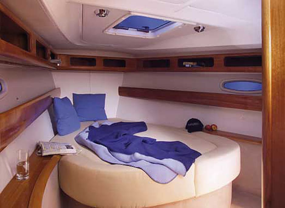 3 double beds cabins are on the boat.