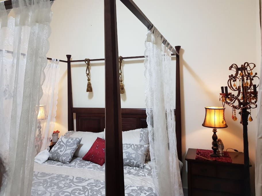 Live the true Arabian experience in this luxury bedroom