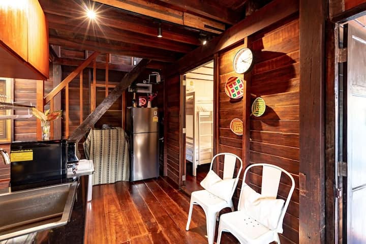 Wooden House Near Iconsiam - Bangkok