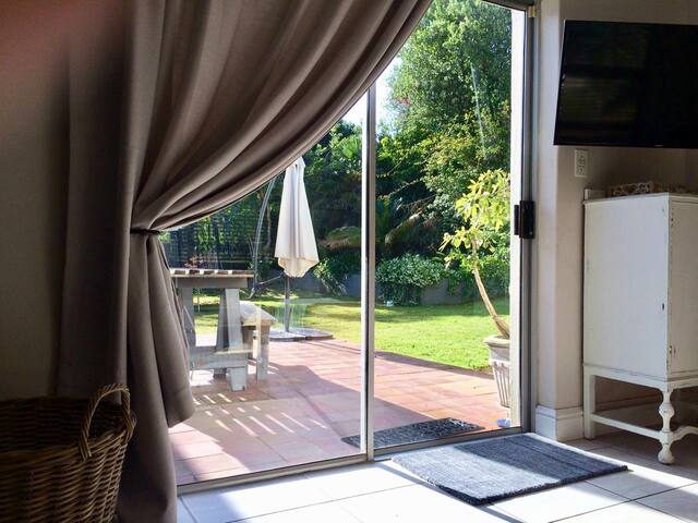 Winelands family home near Cape Town gallery image 4