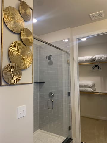 Elements gallery image 4