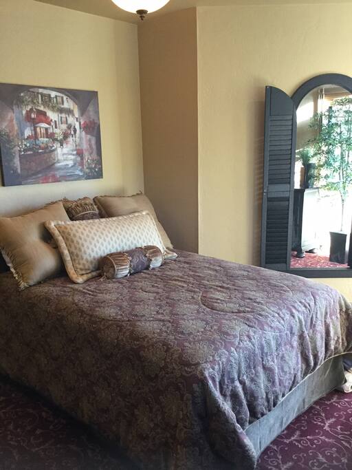 Queen bed