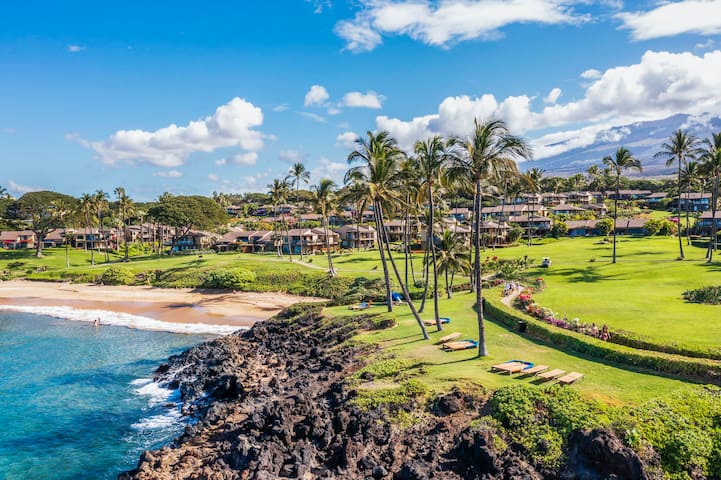 Luxe 2bed Wailea, 5-min walk to beach, ocean view,