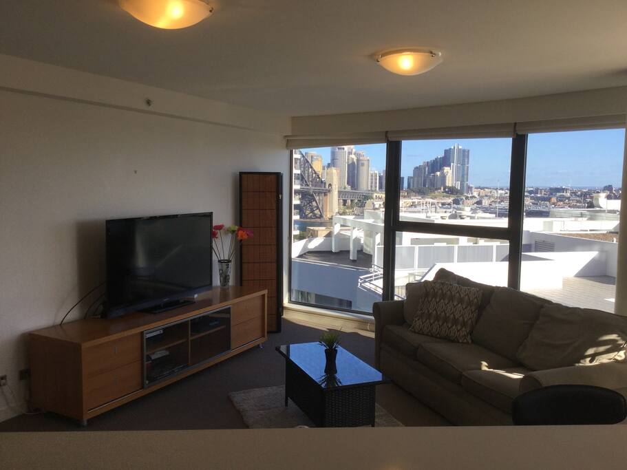 Glimpse of the Harbour Bridge from the lounge room