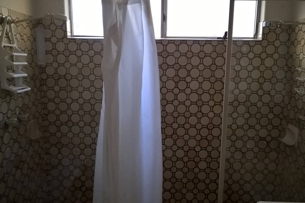 Yes, 2 showers in the bathroom!