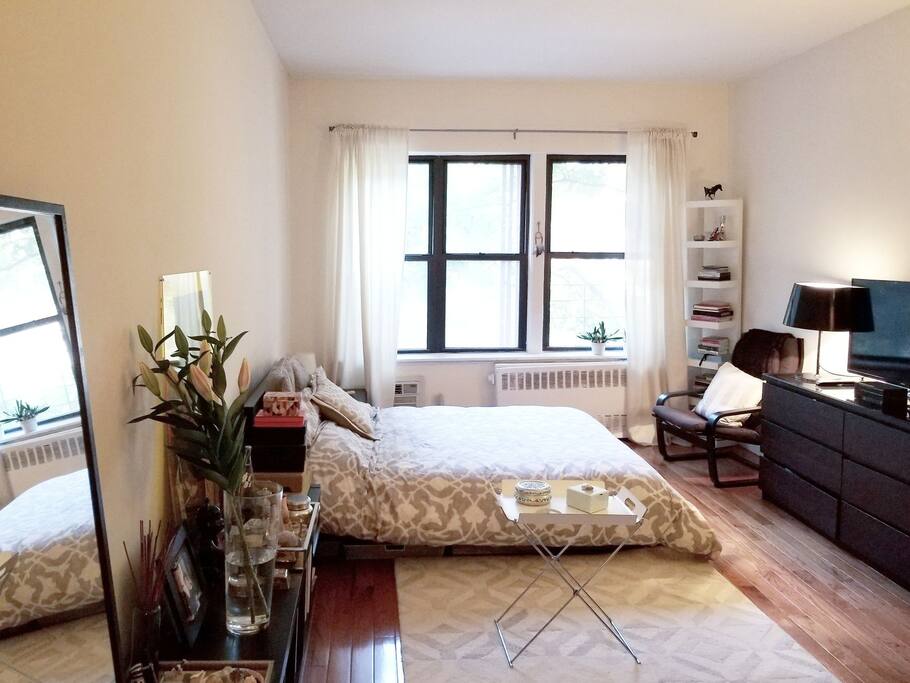 View of the cozy studio