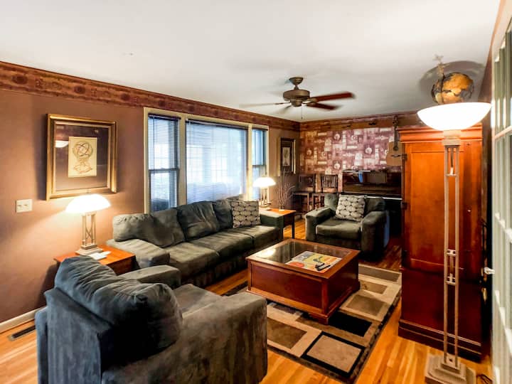 Musician's Haven In Music City - 7 Miles To Downtown - Off-street Parking - Nashville, TN