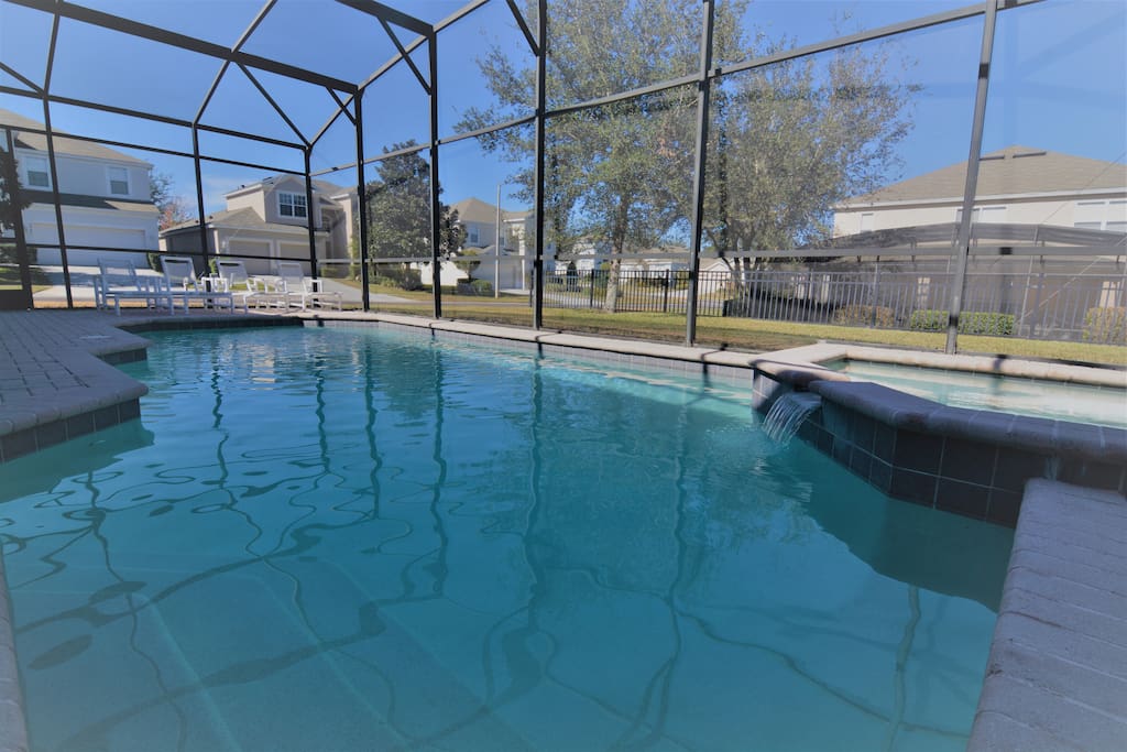 Private pool/spa