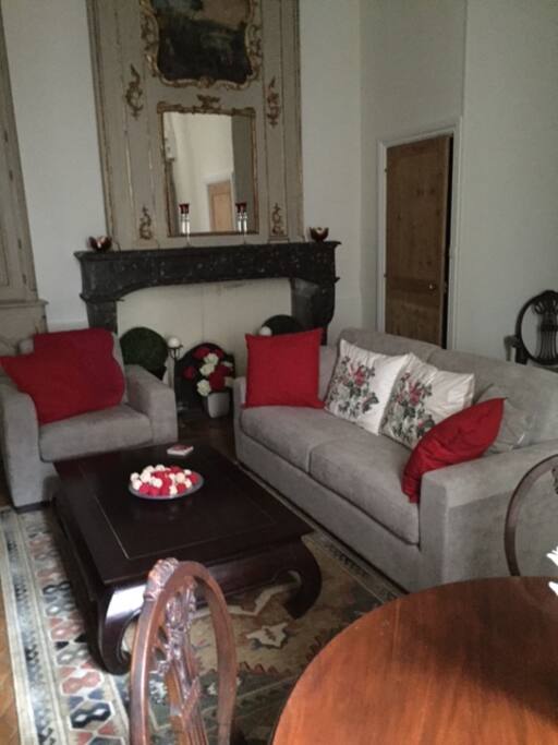 Sejour living room Flat screen TV English channels