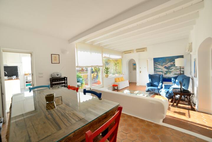 Panoramic and charming house with terraces gallery image 3
