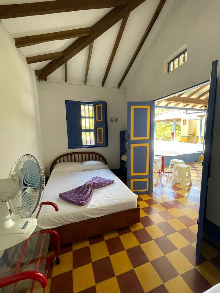 Dhomë gjumi 4