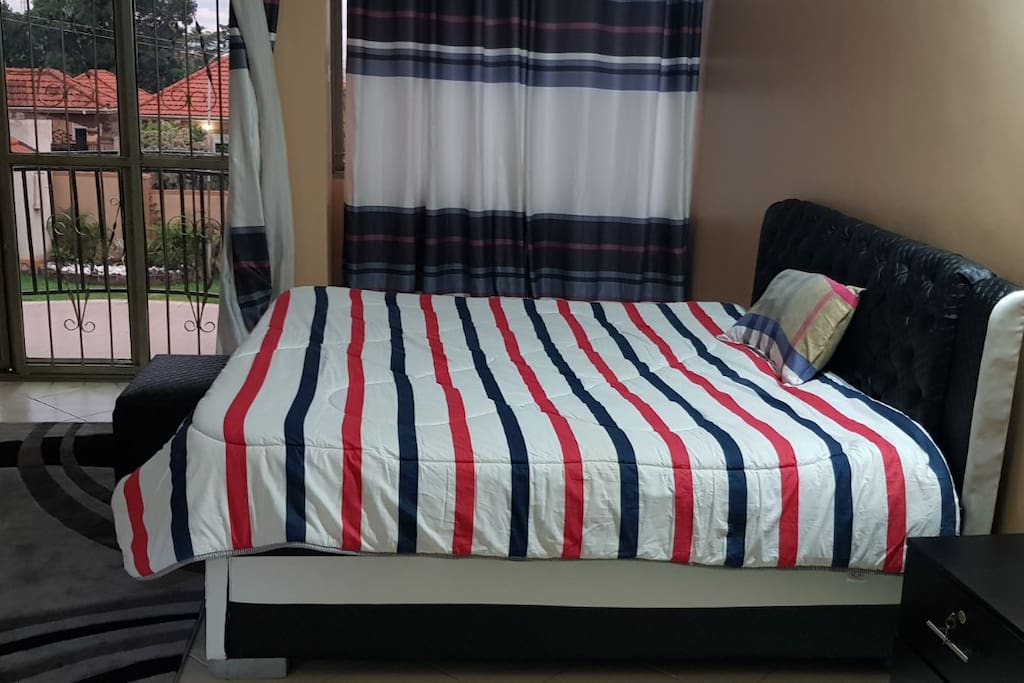 Sleep area with a balcony