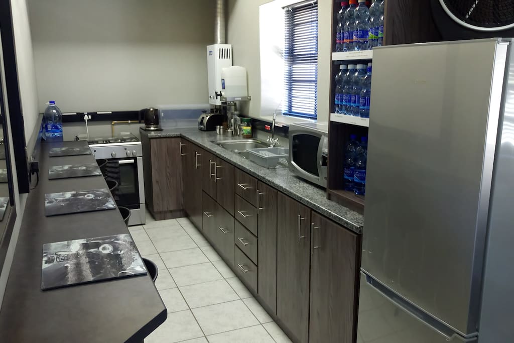 Fully equipped kitchen.