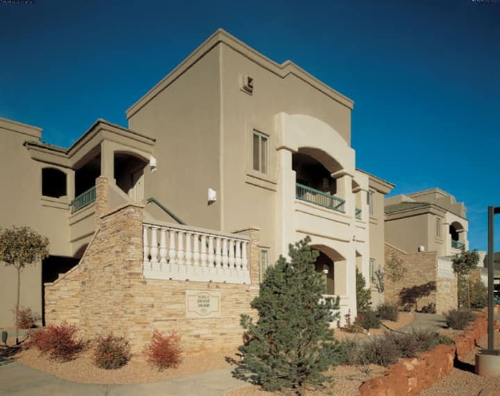 Ridge on Sedona Golf Resort Studio unit! Serviced apartments for Rent in Sedona, Arizona