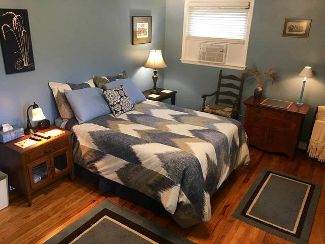 2 BEDROOMS with PRIVATE BATH
