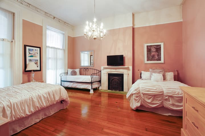 ห้องนอน 2 - ชั้นแรก