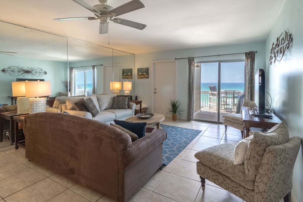 2nd Floor Main Living area with Gulf Views!