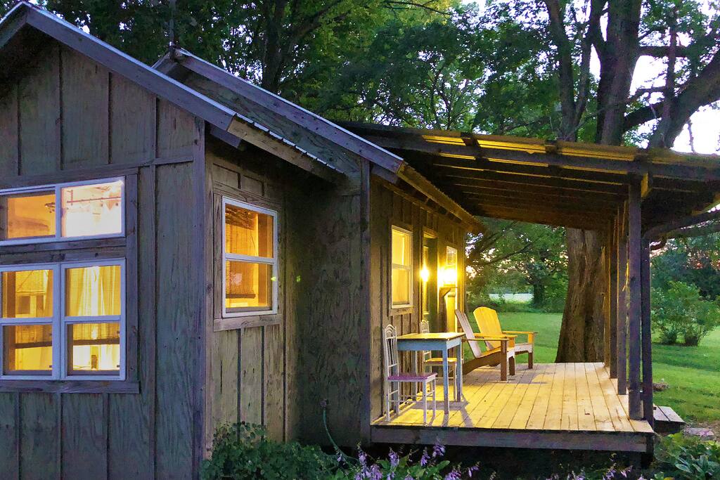 Enjoy A country porch evening !