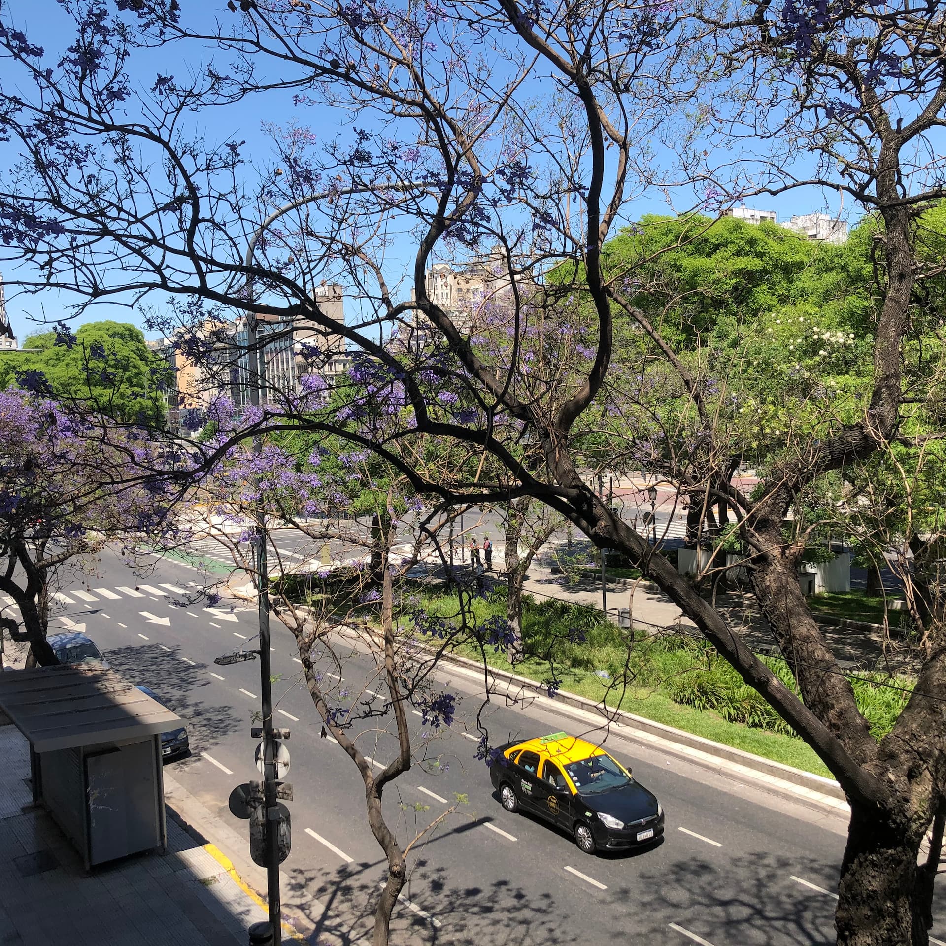 Kitnet com varanda perto do Obelisco em Monserrat