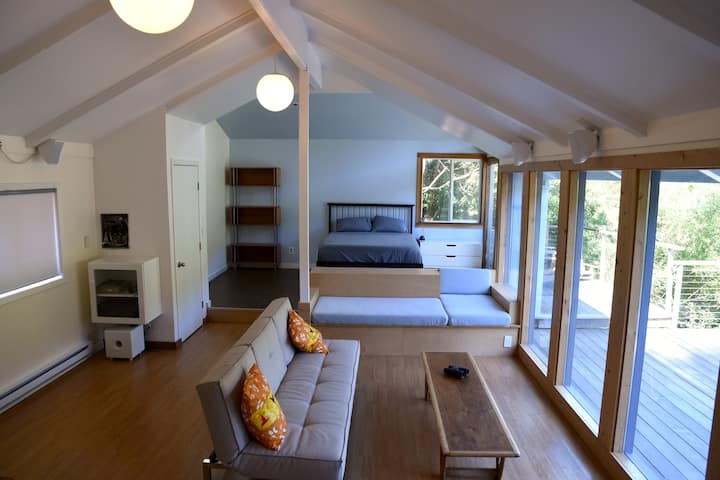 Диванът се сгъва в трета зона за спане