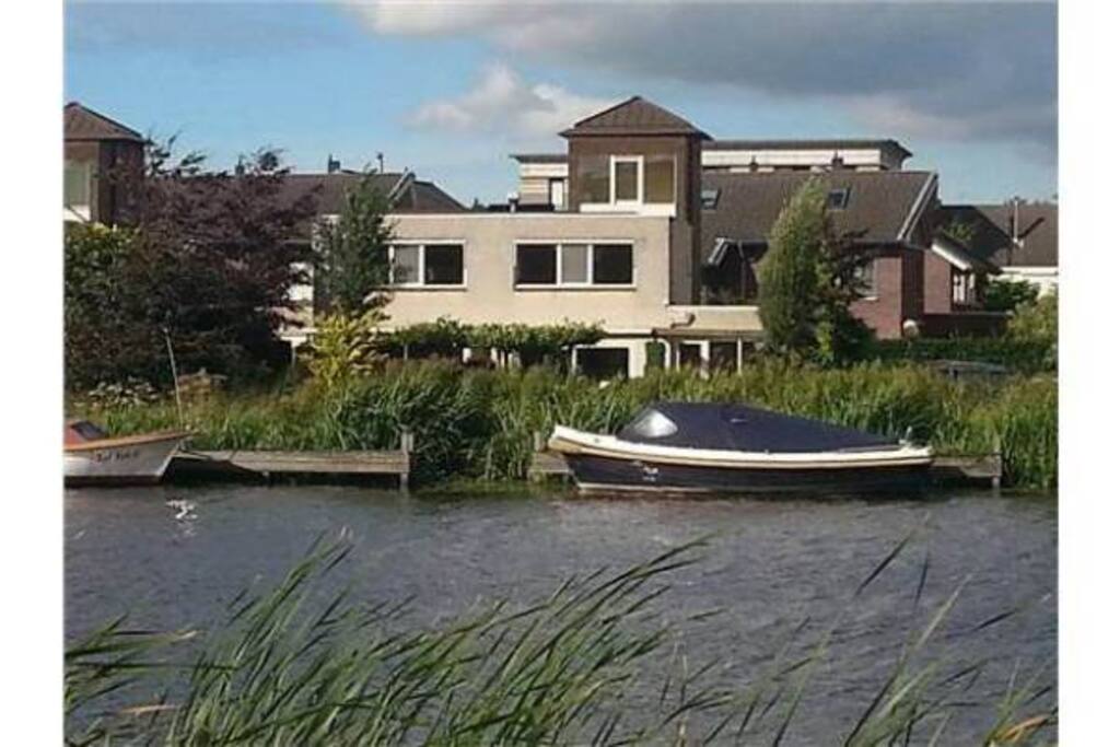 Photo of the whole house on the other side