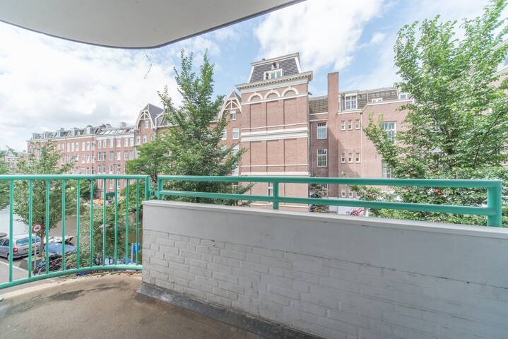 Canal View Apartment! Jordaan Area gallery image 4