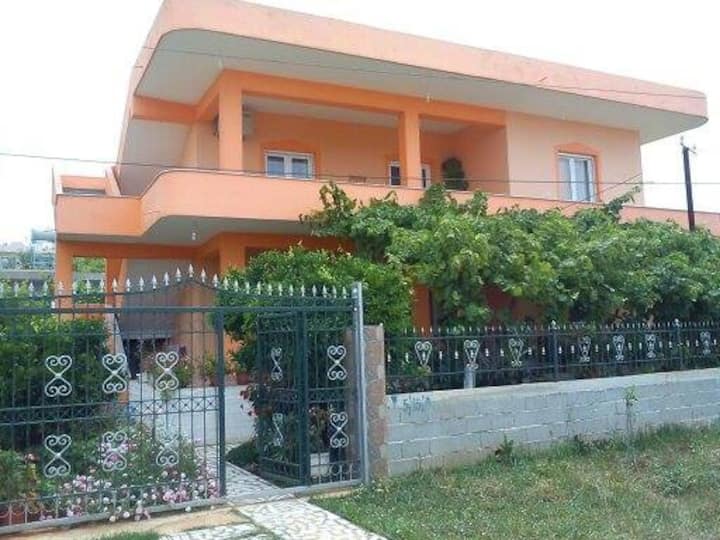 Apartment with 3 bedroom in Ksamil