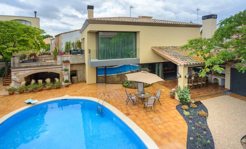 Casa Deluxe Alt Empordà Costa Brava gallery image 2