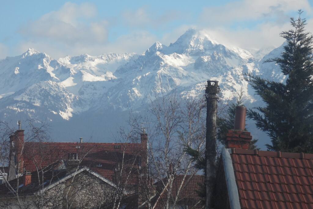 Picturesque view on Belledonne mountain range.
