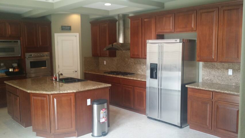 EDC Mini Castle 2 – Private Pool & Gazebo gallery image 5