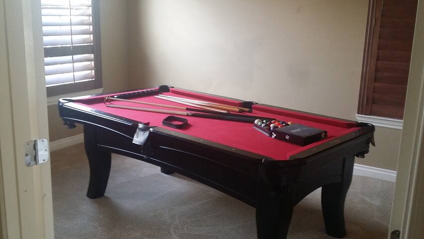 EDC Mini Castle *Newly Renovated * CLOSE TO VENUE gallery image 4