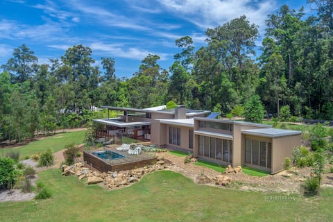 Calanthe Acreage - With Heated Spa Pool