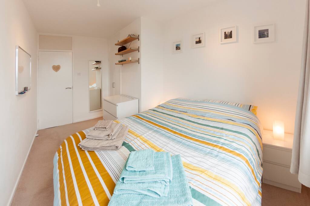 Guest bedroom