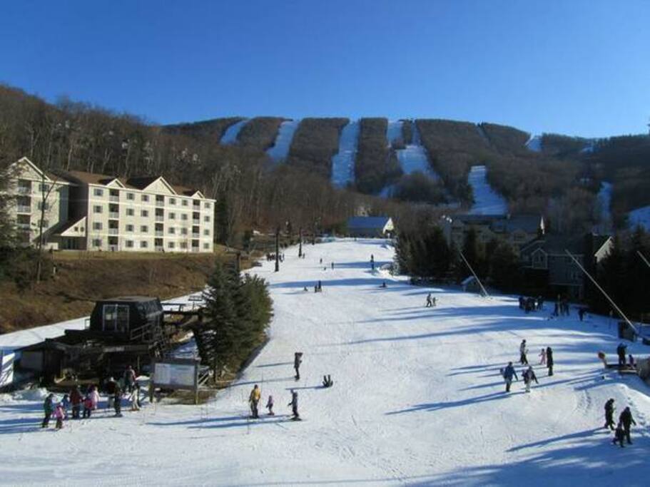 Wyndham Ski N Ski Out Bentley Brook Rents Serviced
