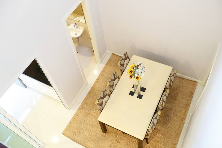 3BR (200sqm.) + guest pool and close to BTS/MRT! gallery image 4