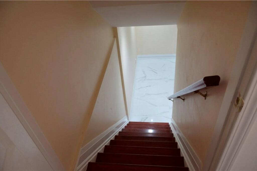 Entrance to basement